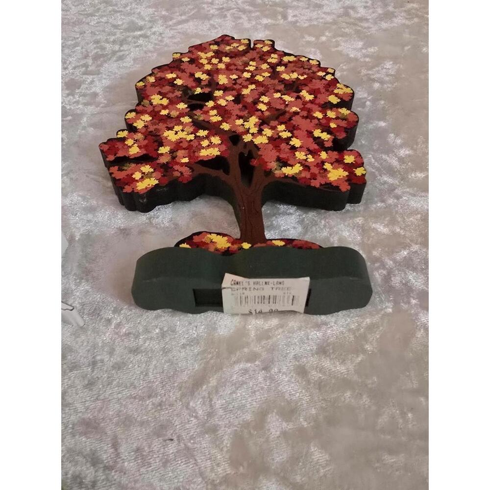 SHELIA'S COLLECTIBLE WOOD collection 
Like new! - Picture 2 of 3